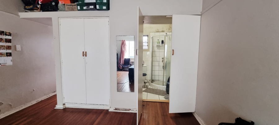 1 Bedroom Property for Sale in Quigney Eastern Cape